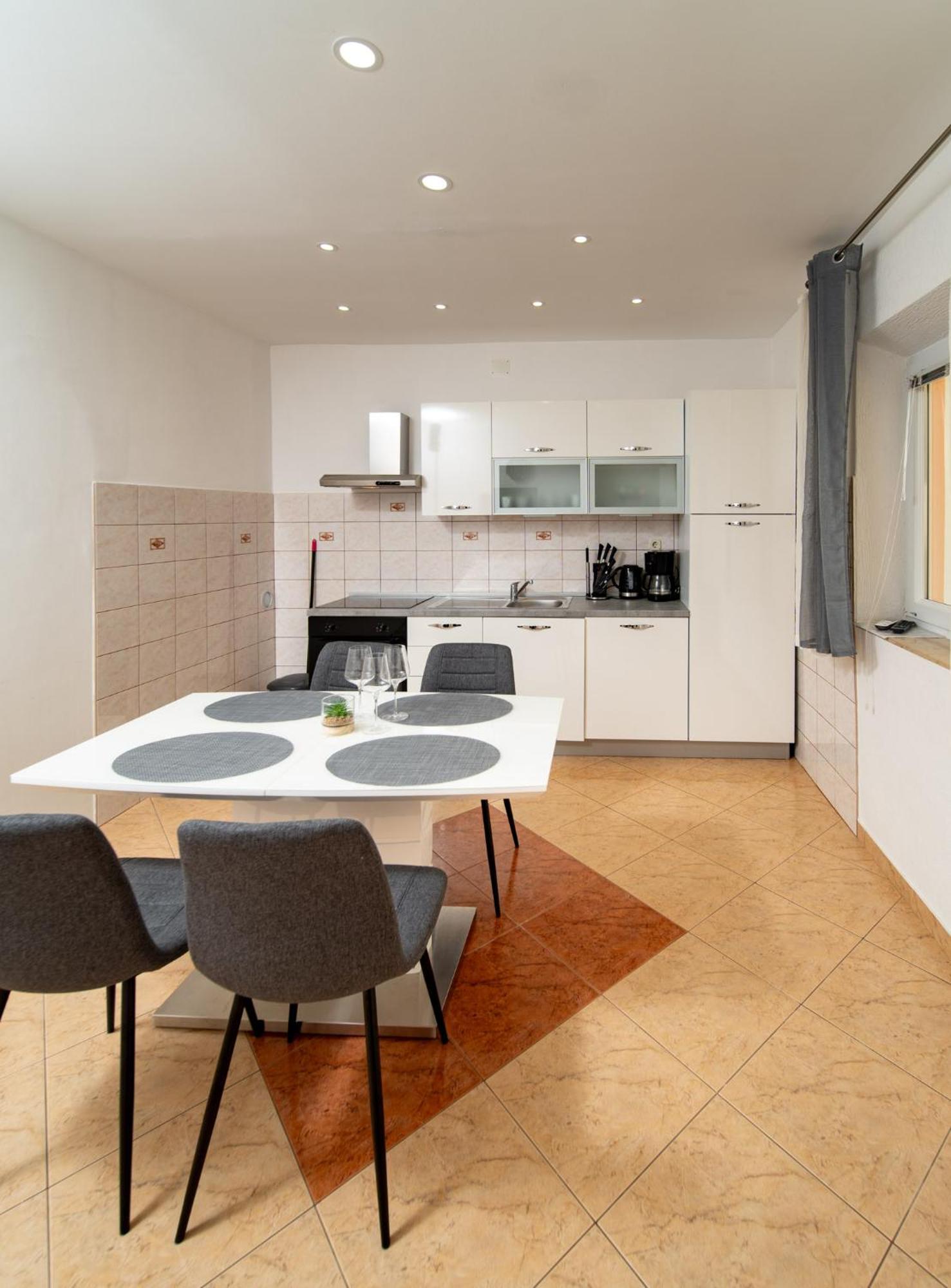 Apartments Lores Ραμπ Εξωτερικό φωτογραφία